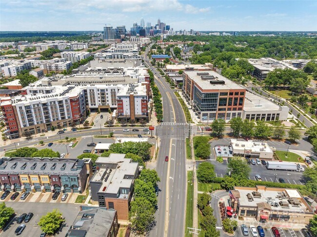 Building Photo - 3000 South Blvd
