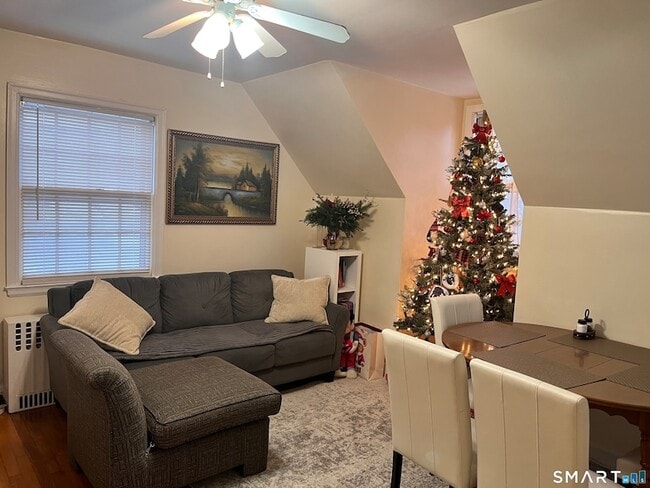 Photo - 28 7th St House