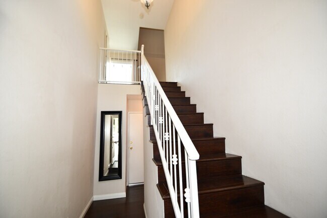 Foto del edificio - 730 255th St