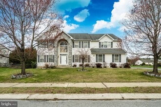 Building Photo - 125 Cedrick Ave