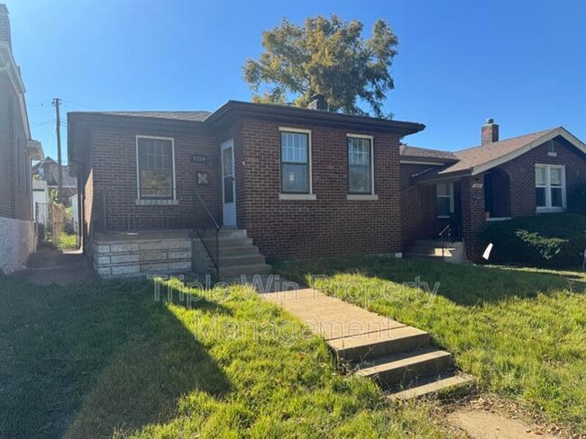 Building Photo - 3704 Taft Ave