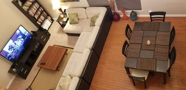 Foto del edificio - **COMING SOON** Two-Story Home for Lease in Buena Park