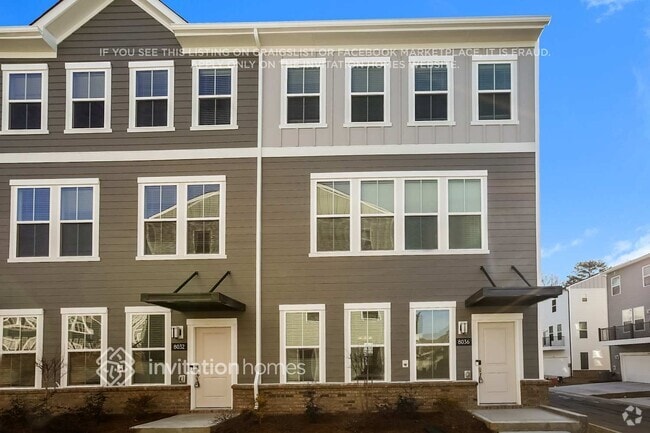 Building Photo - 8036 Roest Ln