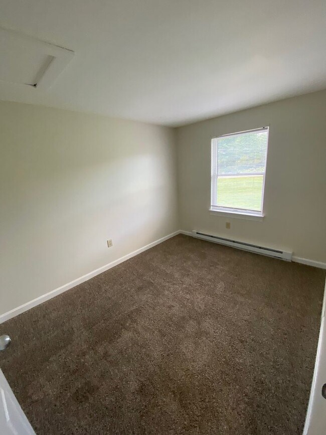 Foto del edificio - 2 Bedroom Apartment for Rent in Rochester, NH!