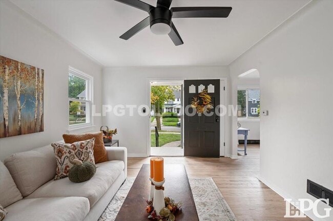 Foto del edificio - 2736 Northwood Ave