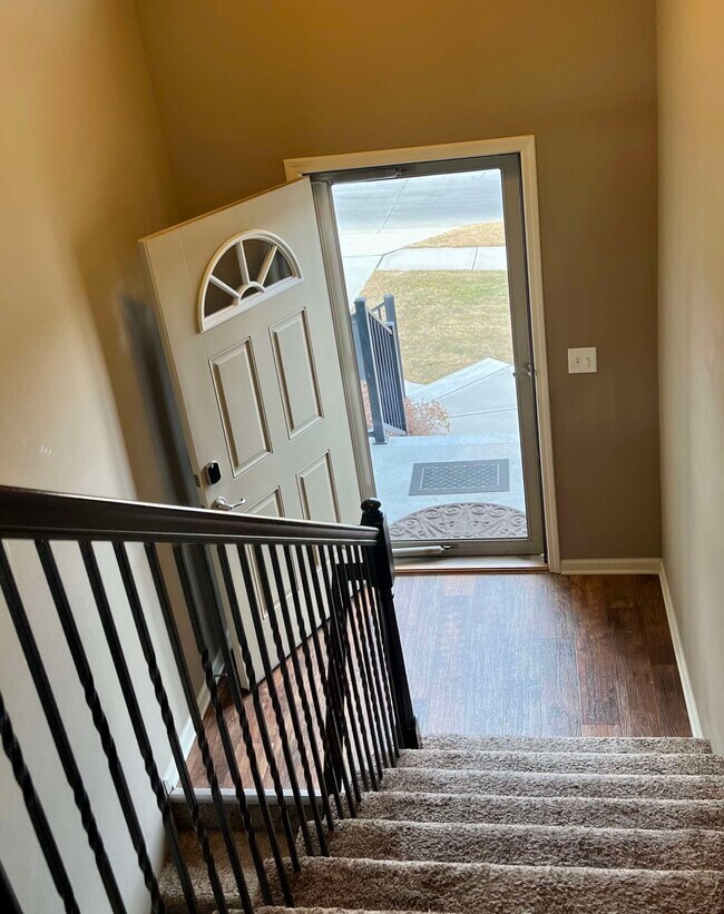 Building Photo - 14087 Wood Valley Dr