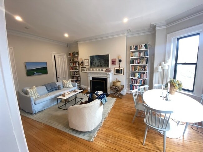 Foto del edificio - 354 Marlborough St