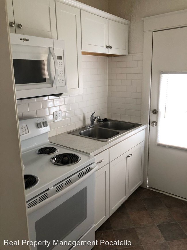 Foto del edificio - 830 E Lander St