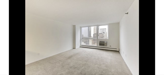 Building Photo - 433 S 7th St