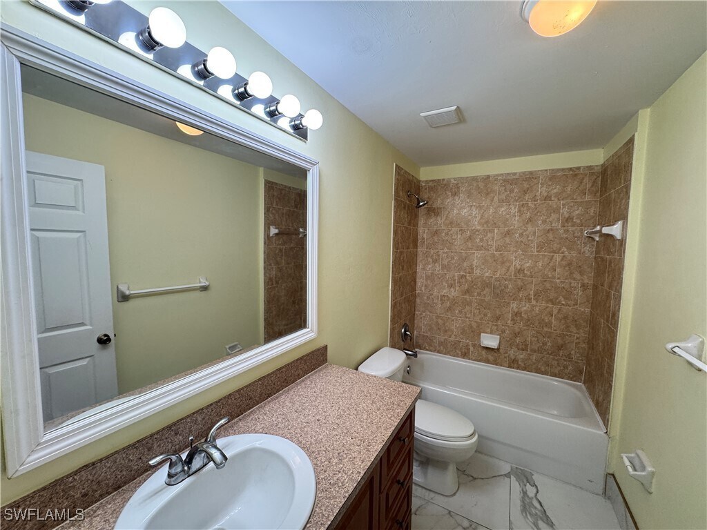 Foto del edificio - 4525 26th St SW