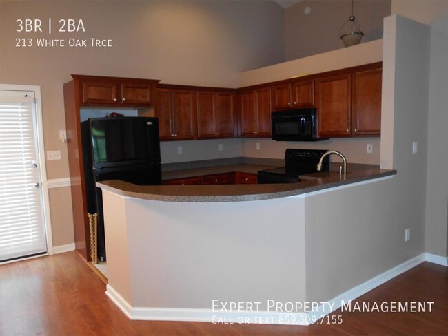 Building Photo - 213 White Oak Ter