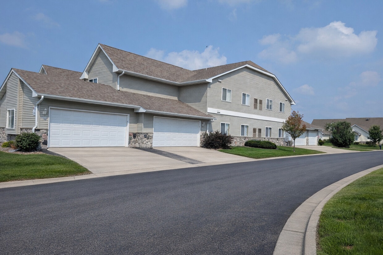 Building Photo - Prairie Fields Apartments