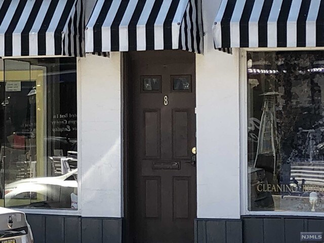 Building Photo - 6-12 S Broad St