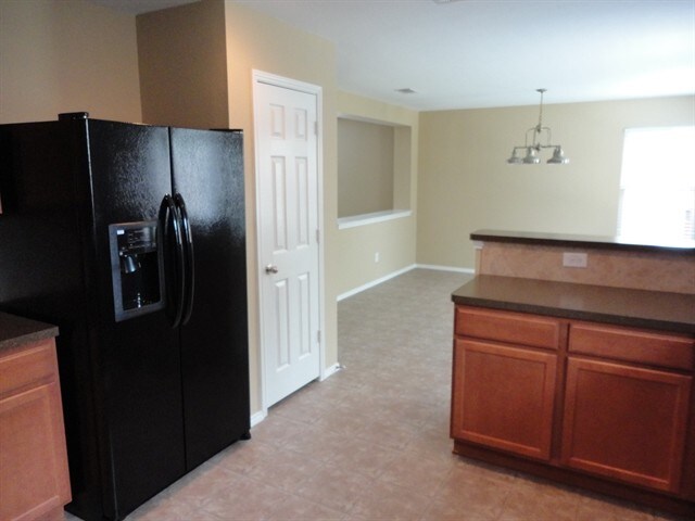 Building Photo - 8844 Sun Haven Way