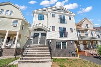 Building Photo - 49 Eppirt St