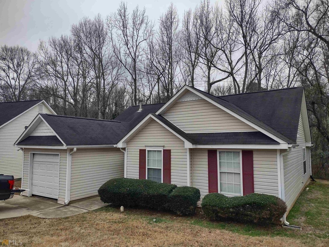 251 Misty Ridge Trail, Stockbridge, GA 30281 House Rental in
