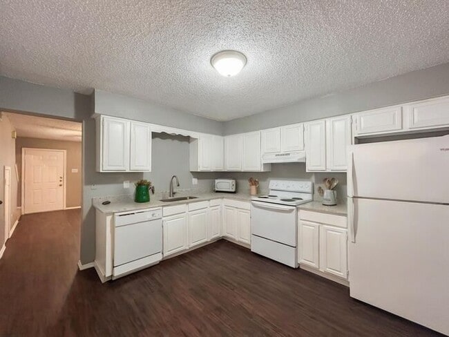 Photo - 610 Wolftrap Townhome