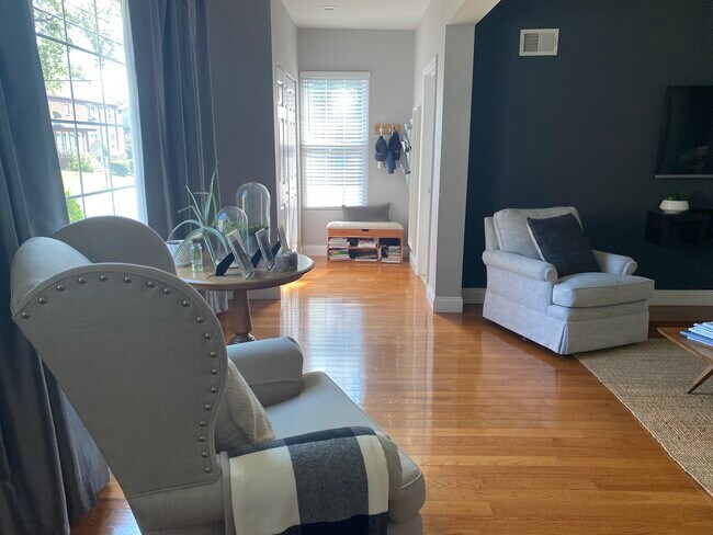 Foto del edificio - 302 Teaneck Rd