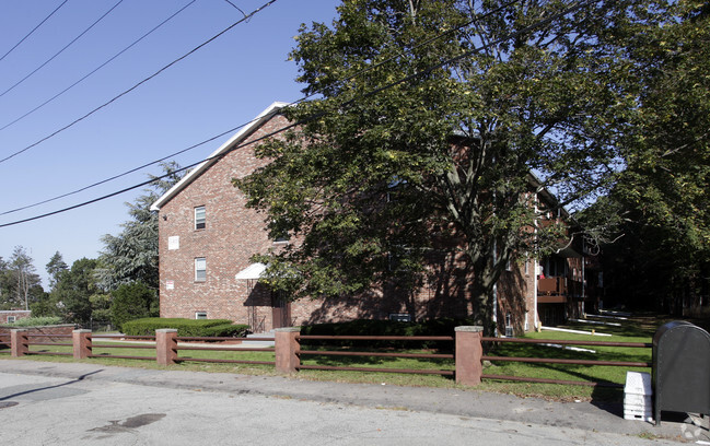 Building Photo - 25 Morton St Apts