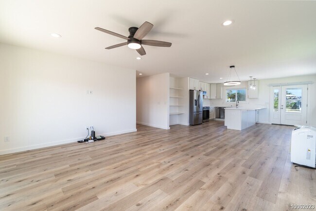 Building Photo - $4,600 / 3br - 3 BED 2 BATH BRAND NEW HOME IN KAHUKU VILLAS