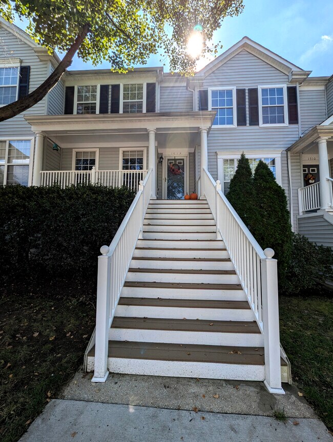 Foto del edificio - 1512 Danewood Ct