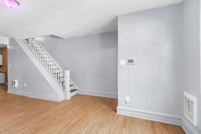 Building Photo - 1624 Edgley St