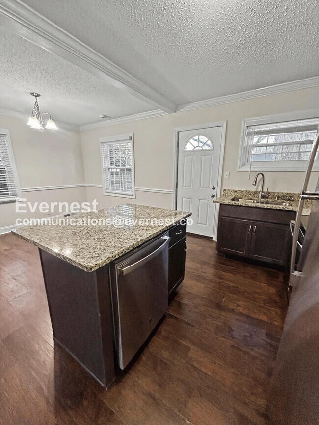 Foto del edificio - 144 British Lake Dr