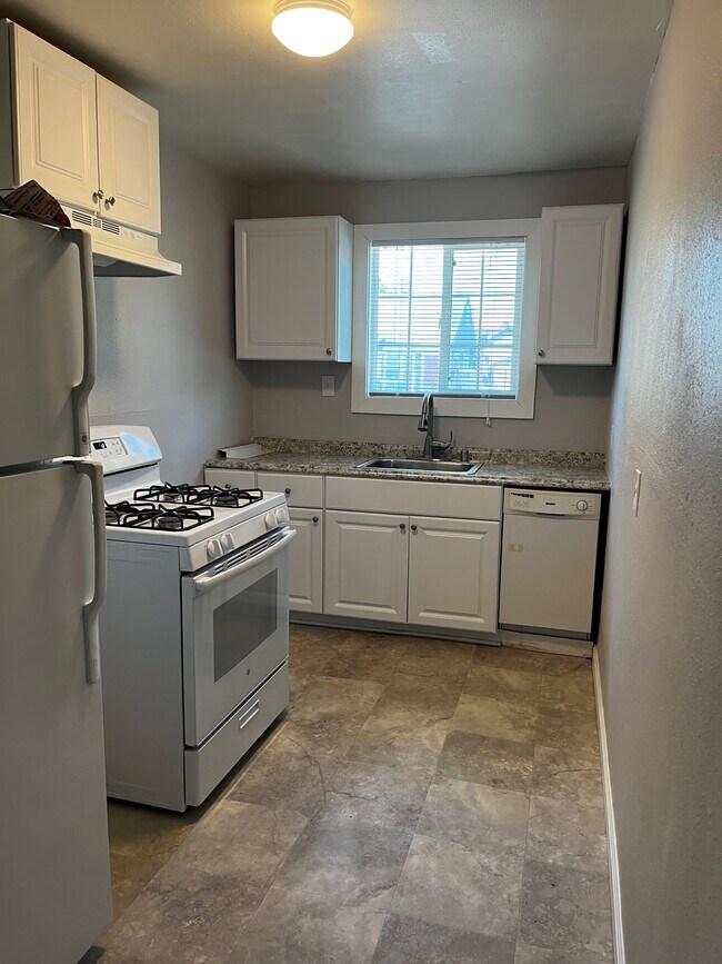 Foto del edificio - 2655 36th St