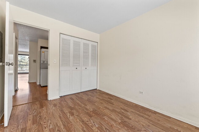 Building Photo - 225 S Gregory St