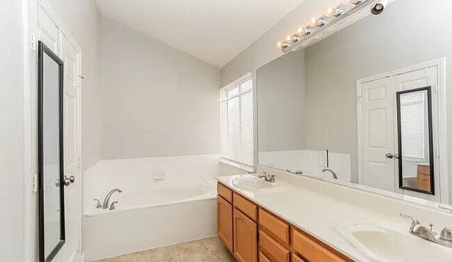 Building Photo - 7842 Cocoa Beach Cir