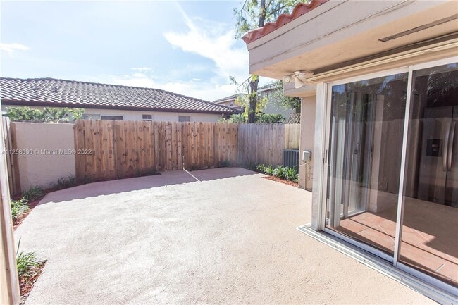 Foto del edificio - 7523 SW 109th Ave