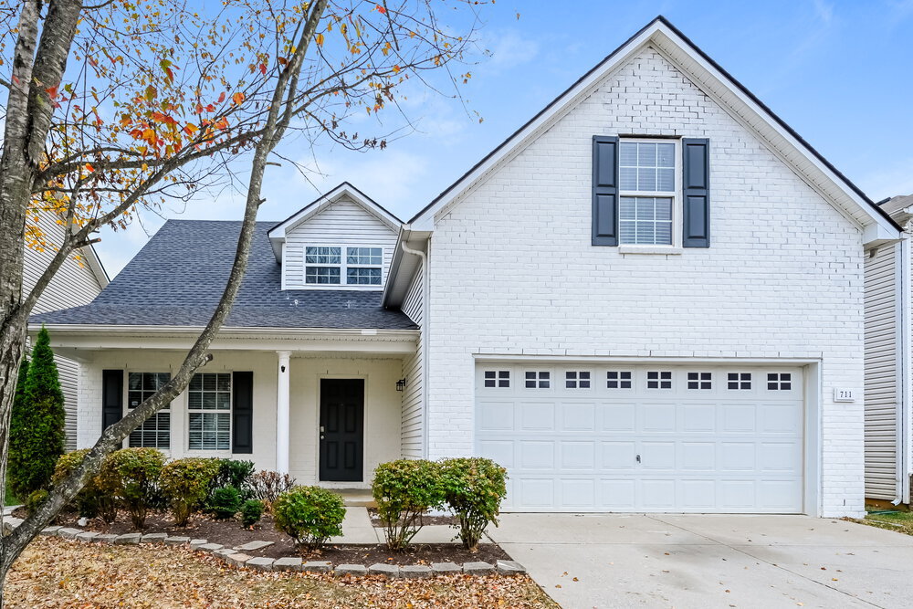 Primary Photo - 711 Elderberry Way