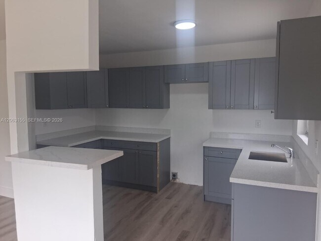 Foto del edificio - 250 NW 191st St