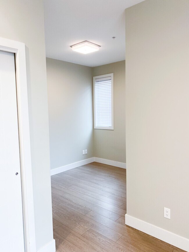 Photo du bâtiment - 45513-45513 Market Way