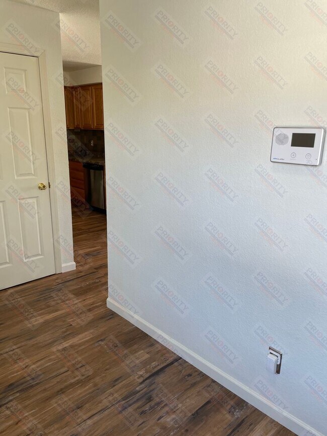 Foto del edificio - 3 bedrooms, 2.5 bath Townhouse