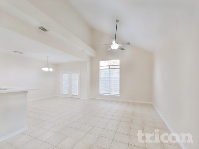 Building Photo - 2906 Crescent Bend Rd