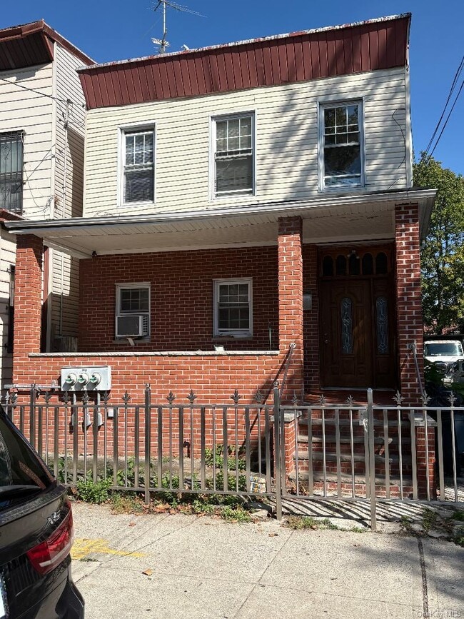 Building Photo - 271 Vermont St