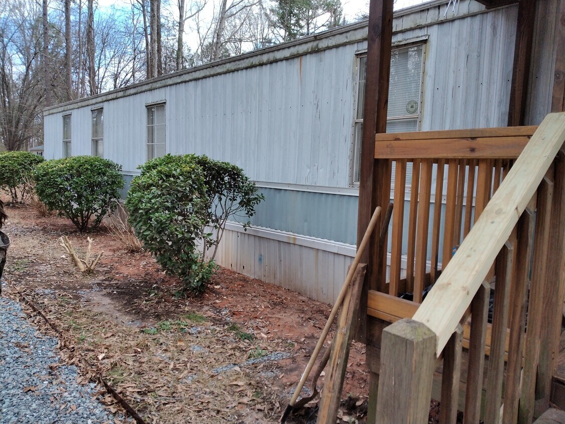 Primary Photo - 261 Sleepy Hollow Rd