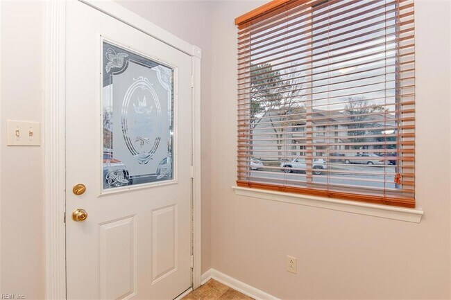 Foto del edificio - 3764 Chimney Creek Dr