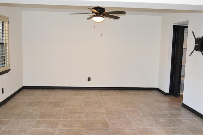 Foto del edificio - 7716 Champion Pines Dr