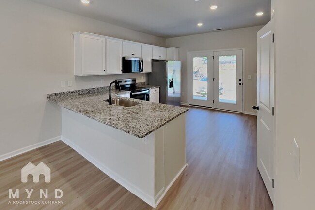 Foto del edificio - 1274 Principal Featherstone Ave