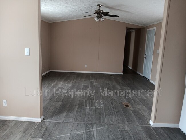 Foto del edificio - 41 Virginia Ave