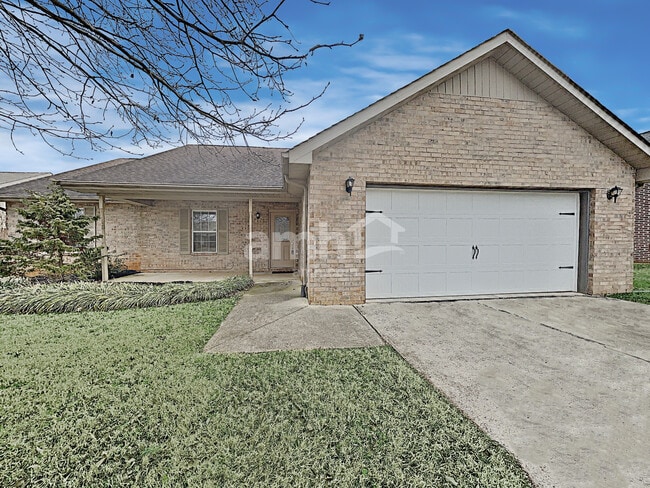 Building Photo - 2322 Sir Edward Ln
