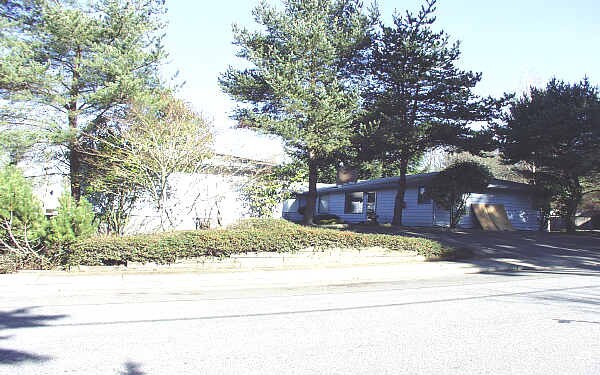 Building Photo - 8185 SW Alden St