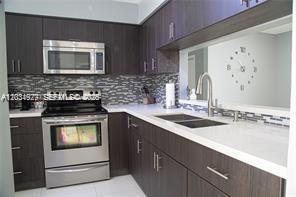 Foto del edificio - 9035 SW 148th Ct