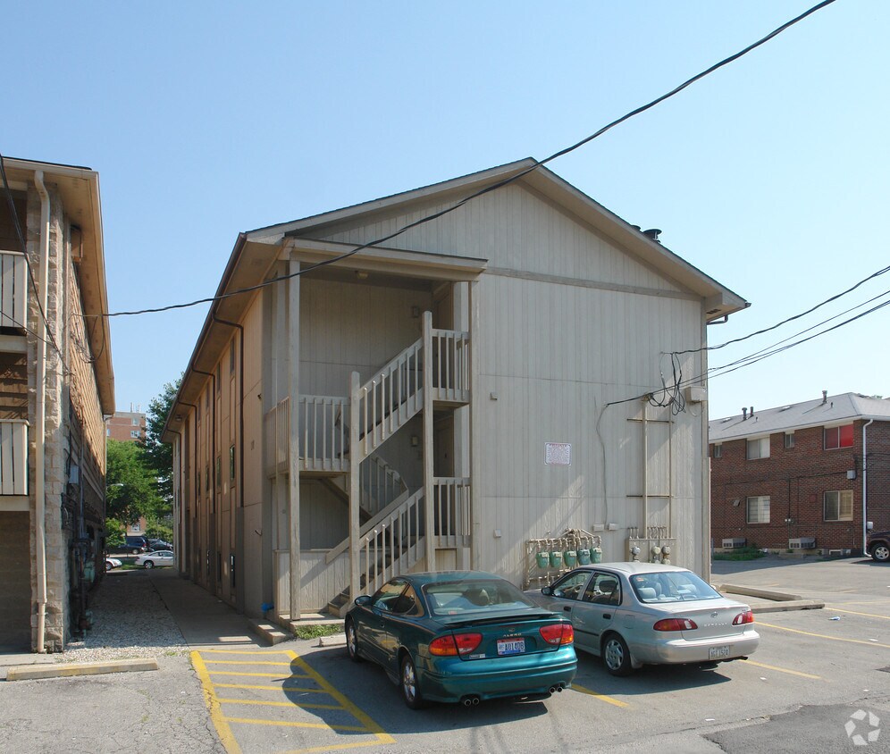 7577 W 10th Ave, Columbus, OH 43201 Apartments in Columbus, OH