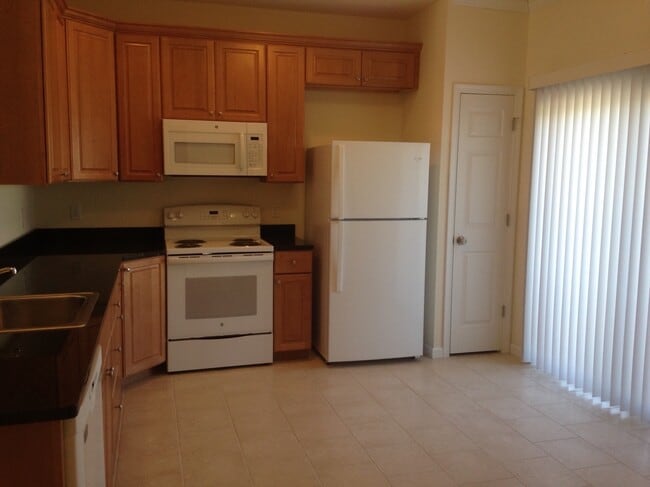 Foto del edificio - 473 Cypress Ln