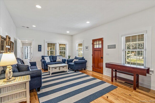 Foto del edificio - 60 Lilac Rd