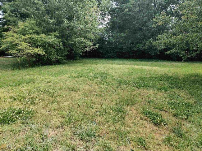 Foto del edificio - 248 Deerfield Dr