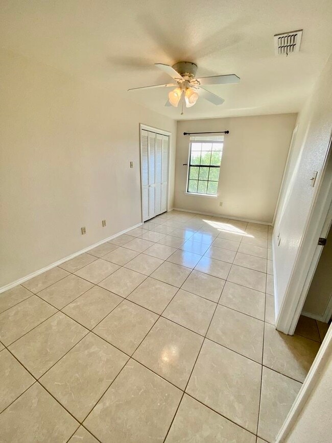 Building Photo - 100 Ramon Cardenas Dr